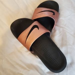 Nike rose gold slides size 7 Women's